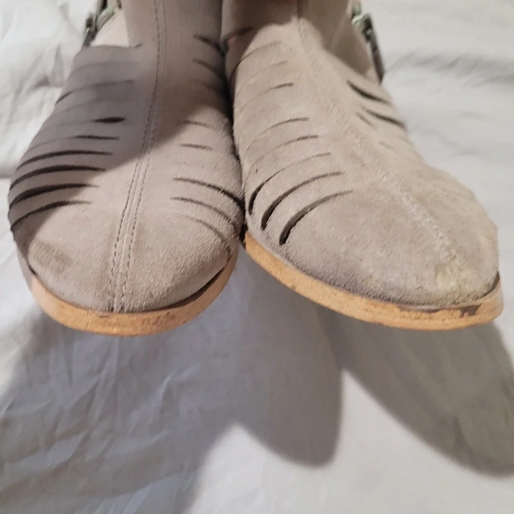 1. State Arnet Women SZ 9M Taupe Suade cage zip side block heel shoe work career